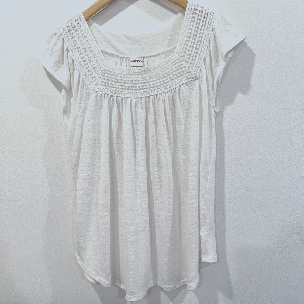 Merona White Linen Blend Top Size M